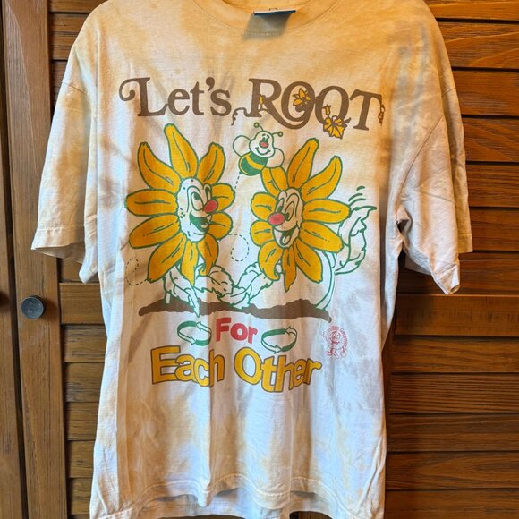 Online Ceramics Tops - Online Ceramics - Size L Graphic Tee